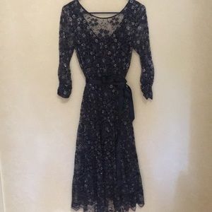 Lace midi dress
